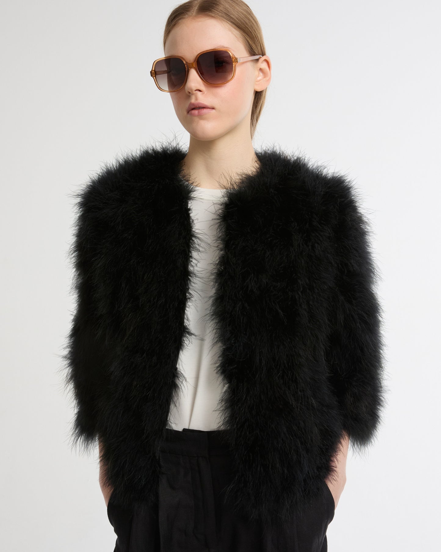 Veste courte en plumes -Yves salomon - Nouvelle collection Printemps Été