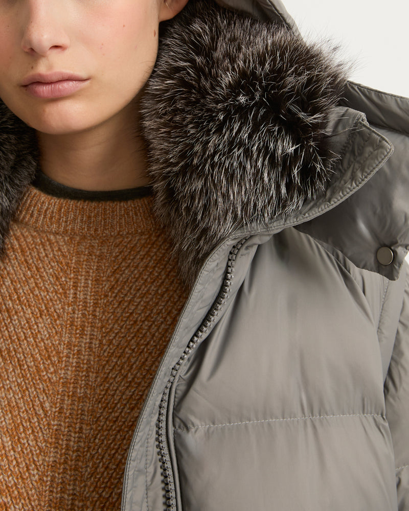 Puffer coat with fox fur hood deals