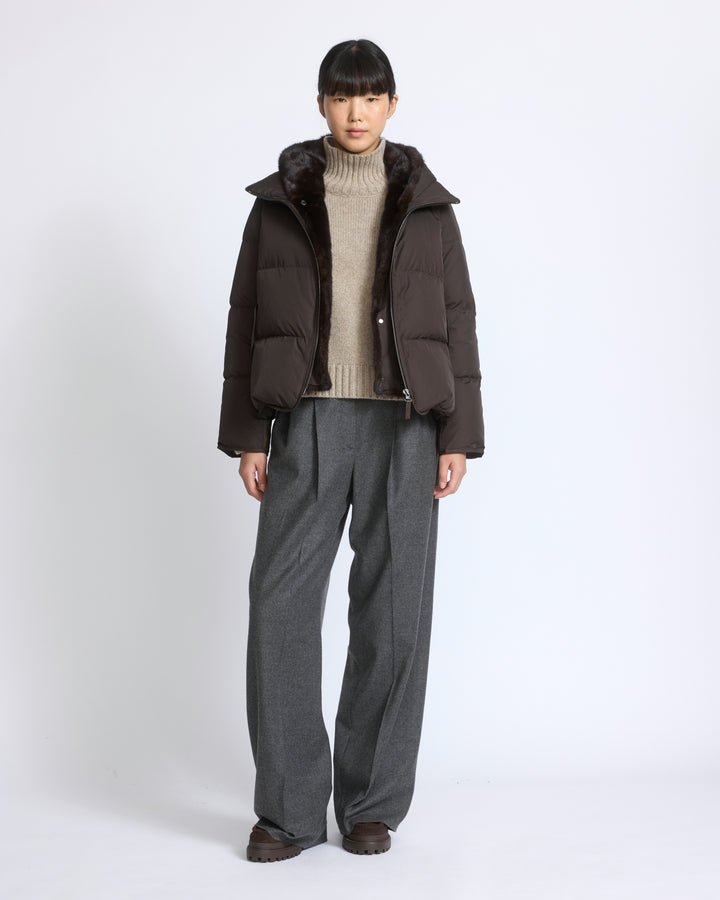 Doudoune "A" line iconique avec plastron et fourrure de vison - Yves Salomon - Nouvelle collection Automne Hiver
