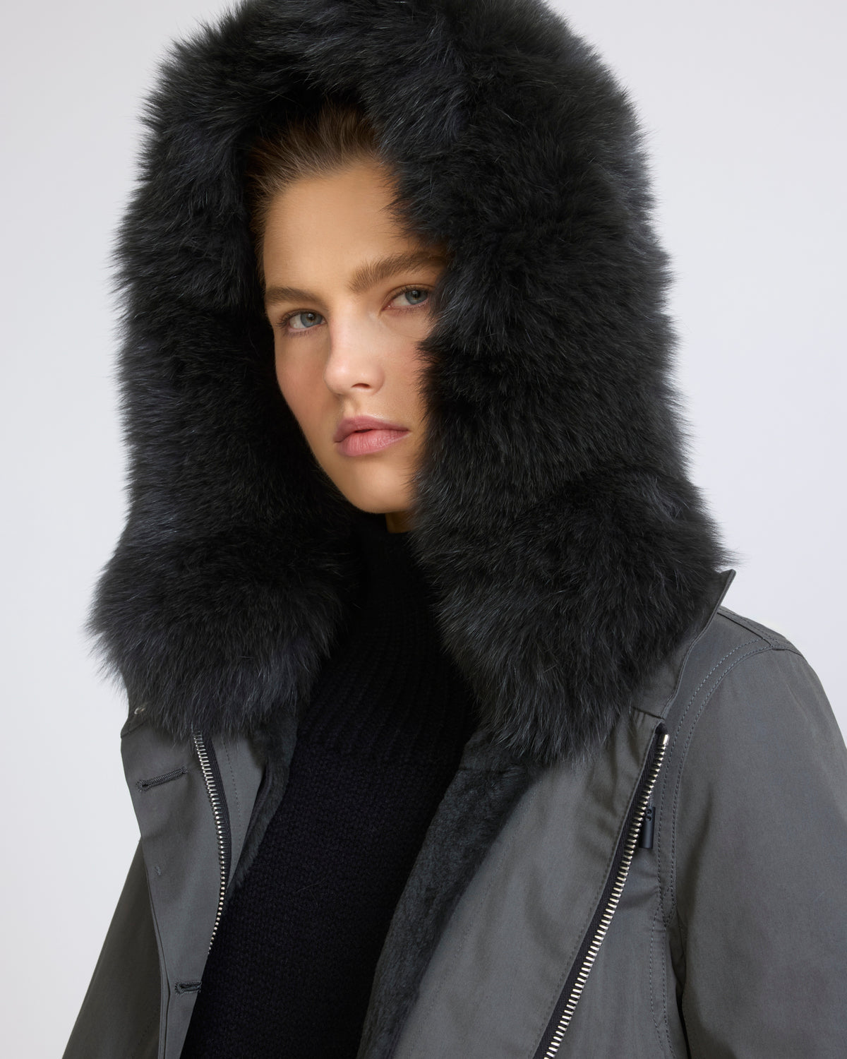Parka Iconique courte en coton mélangé imperméable avec fourrure de renard et lapin