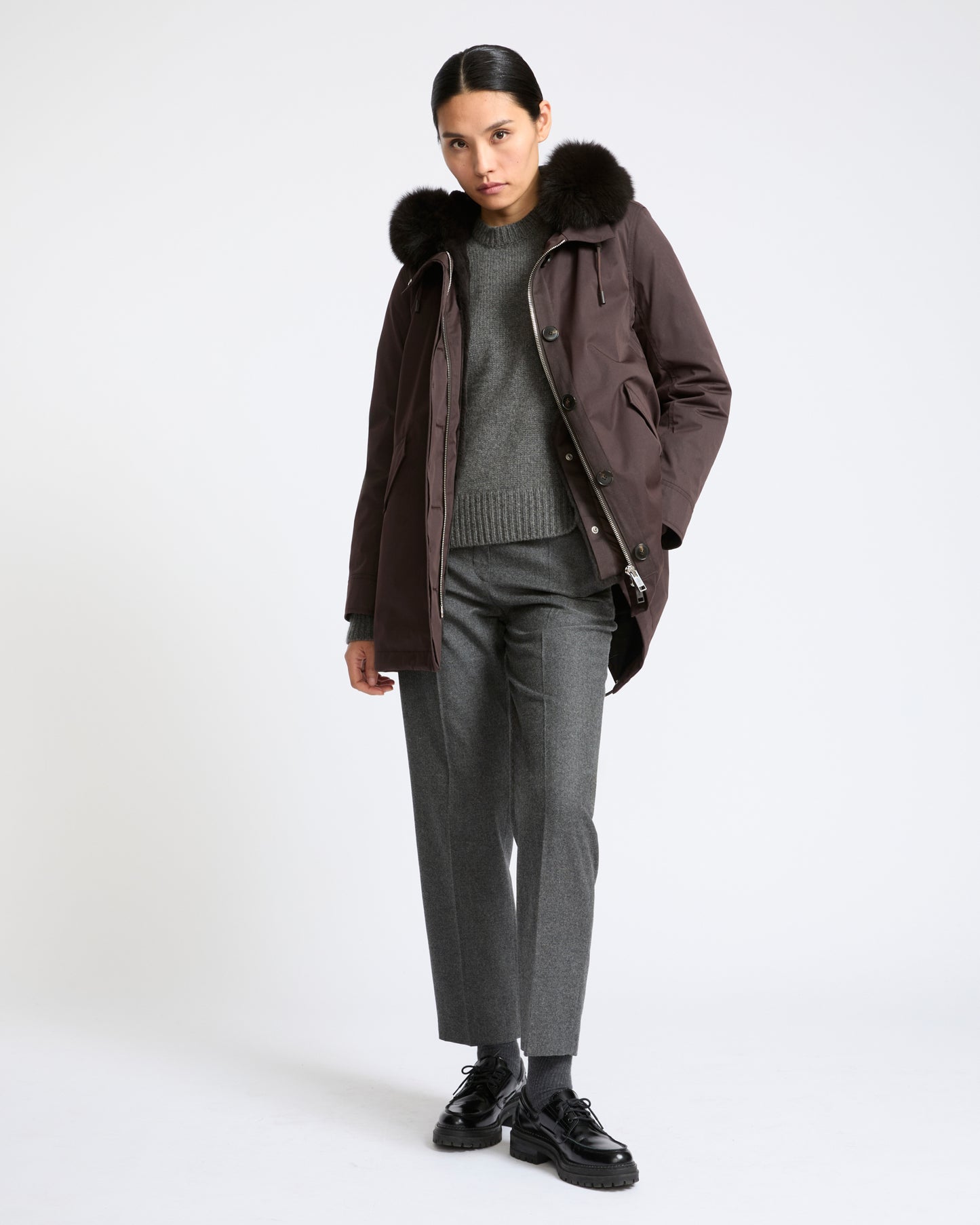 Parka Iconique courte en coton mélangé imperméable avec fourrure de renard et lapin- Yves Salomon - Nouvelle collection Automne Hiver