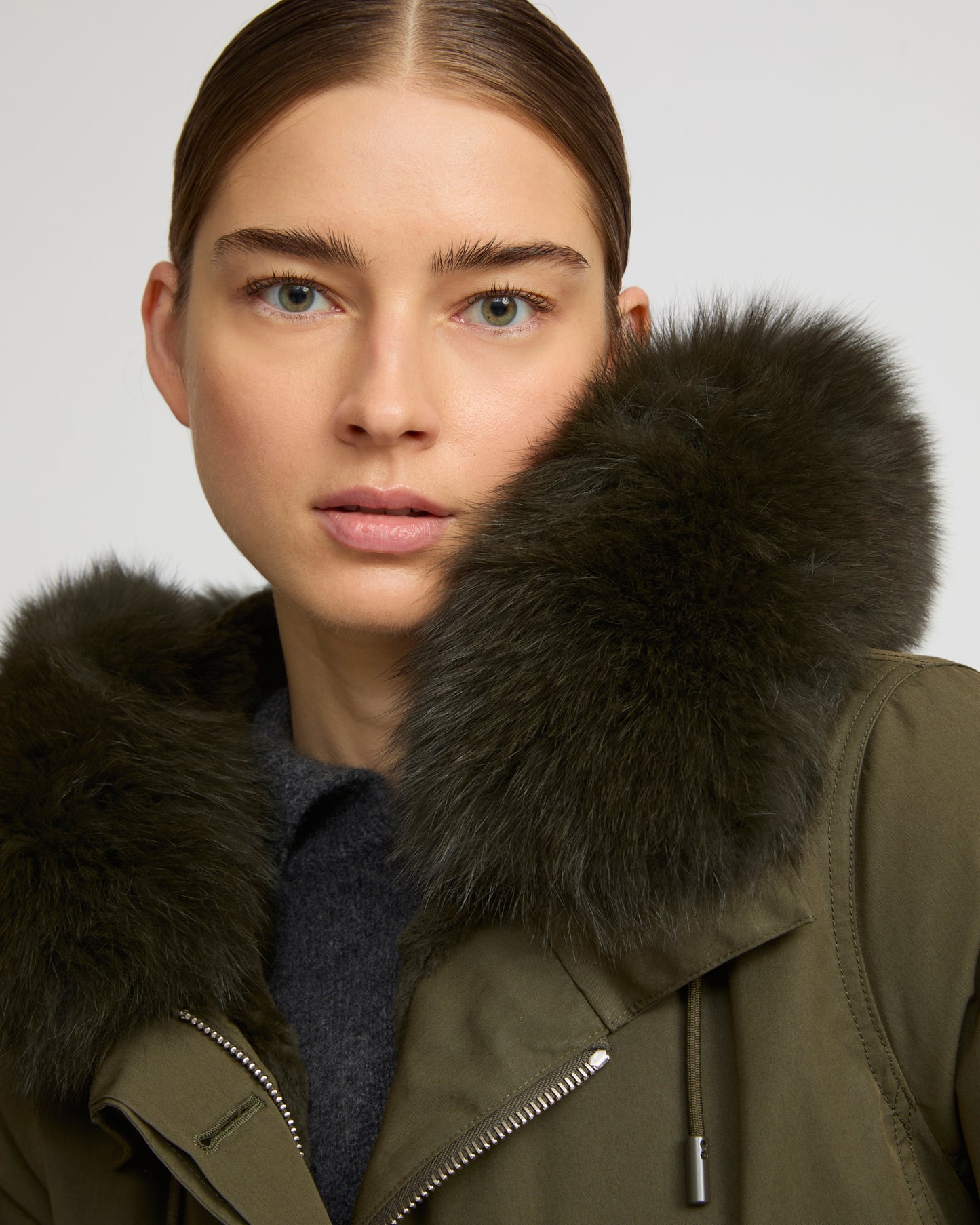 Parka Iconique courte en coton mélangé imperméable avec fourrure de renard et lapin