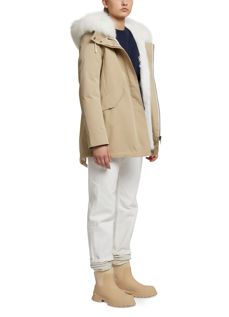 Parka courte en coton mélangé waterproof avec fourrure de renard et lapin