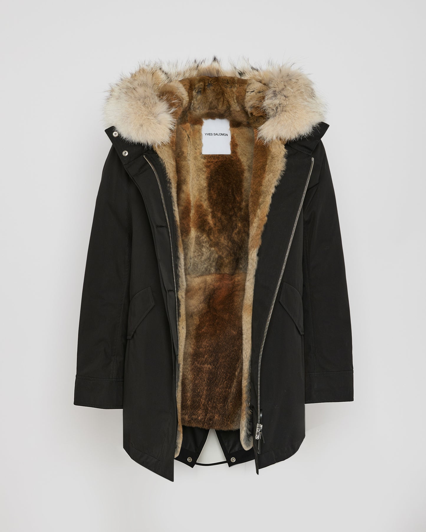 Short parka in technical fabric, rabbit and coyote fur