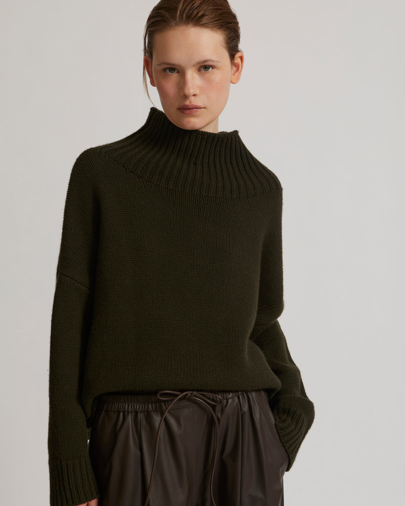 Oversized knit jumper