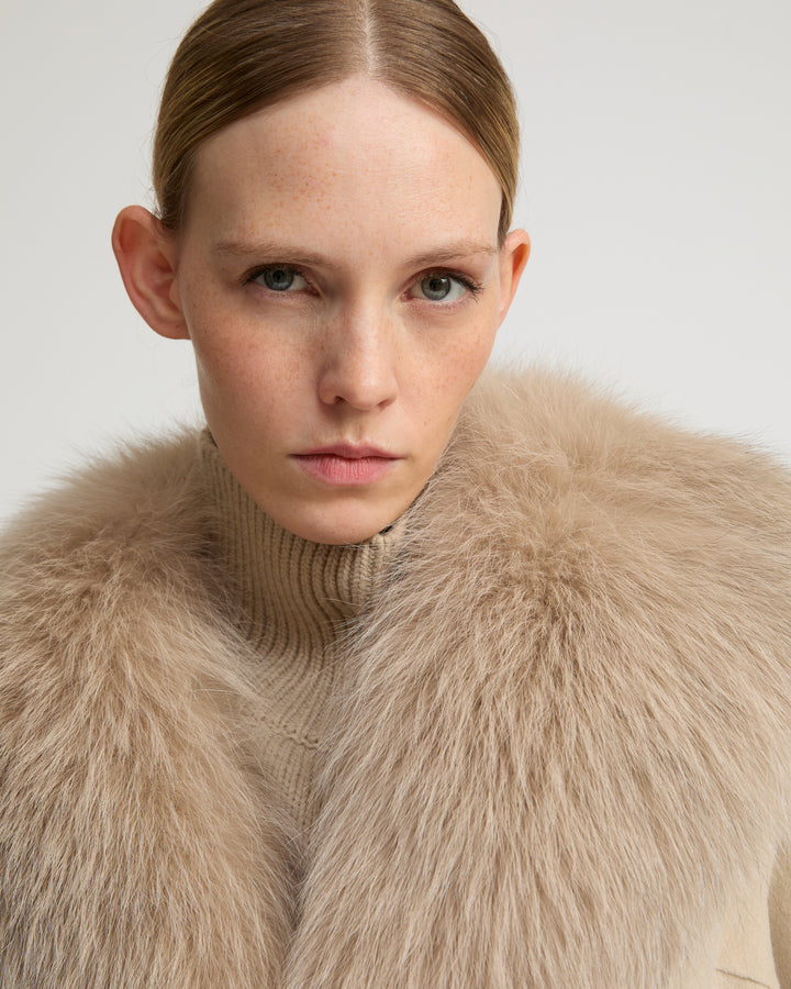 Belted coat in cashmere wool with fox fur collar and lapel