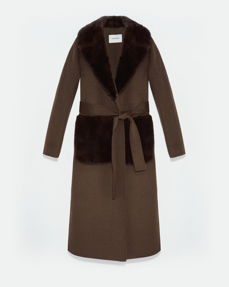 Belted coat in cashmere wool with mink fur collar and over-pockets