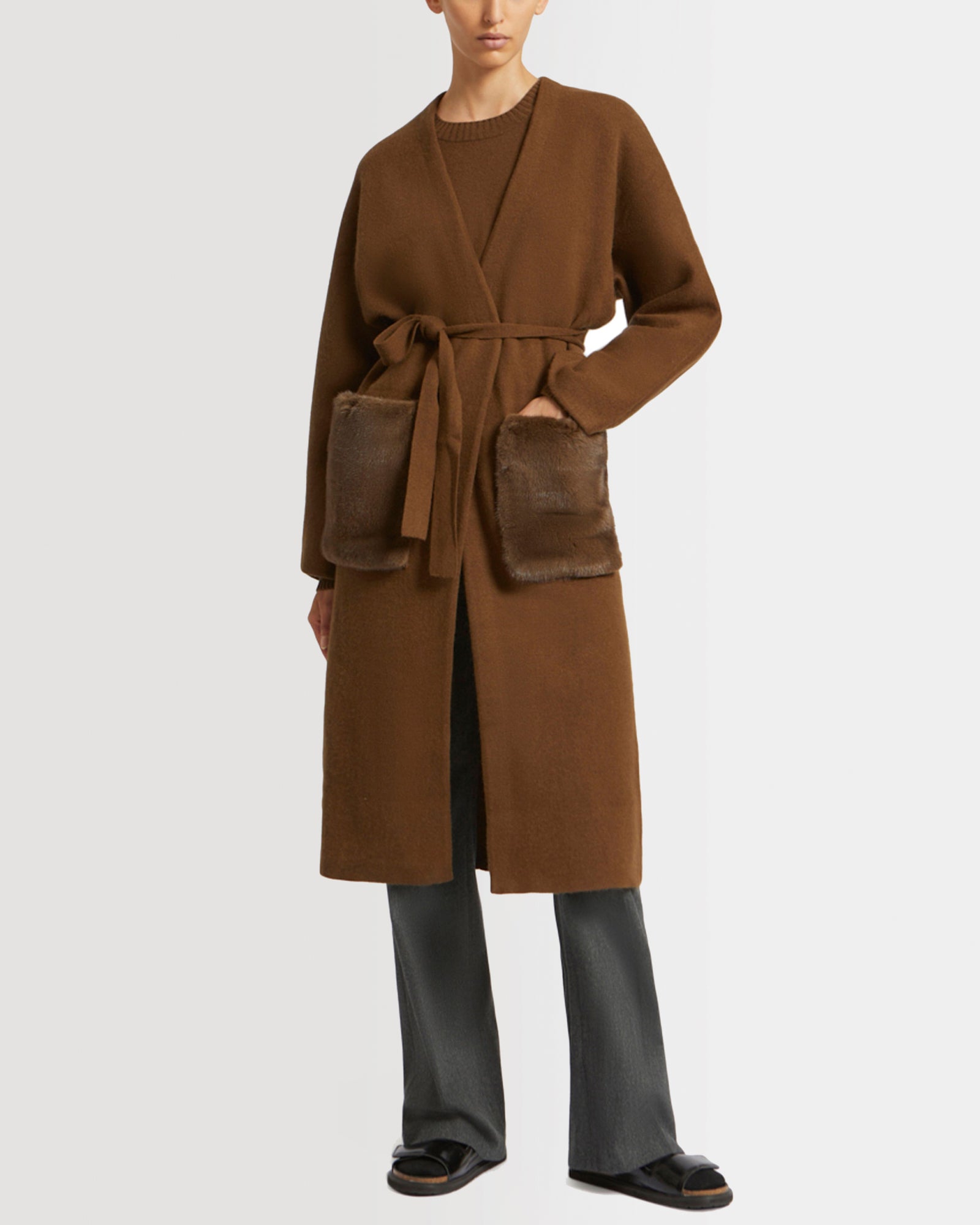 Saldi invernali - Cardigan lungo in maglia con pelliccia di visone