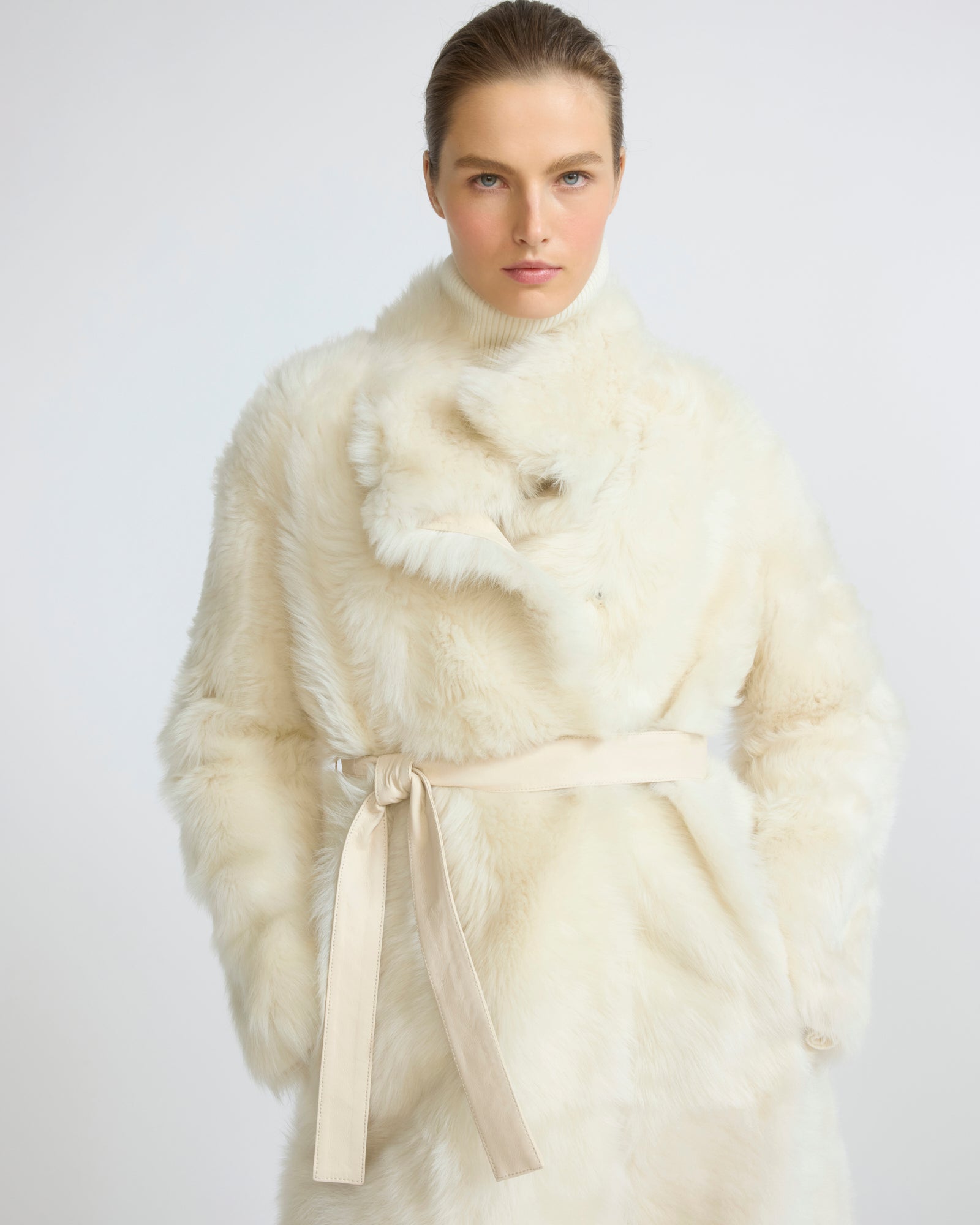 Manteau réversible ceinturé en agneau de Toscane