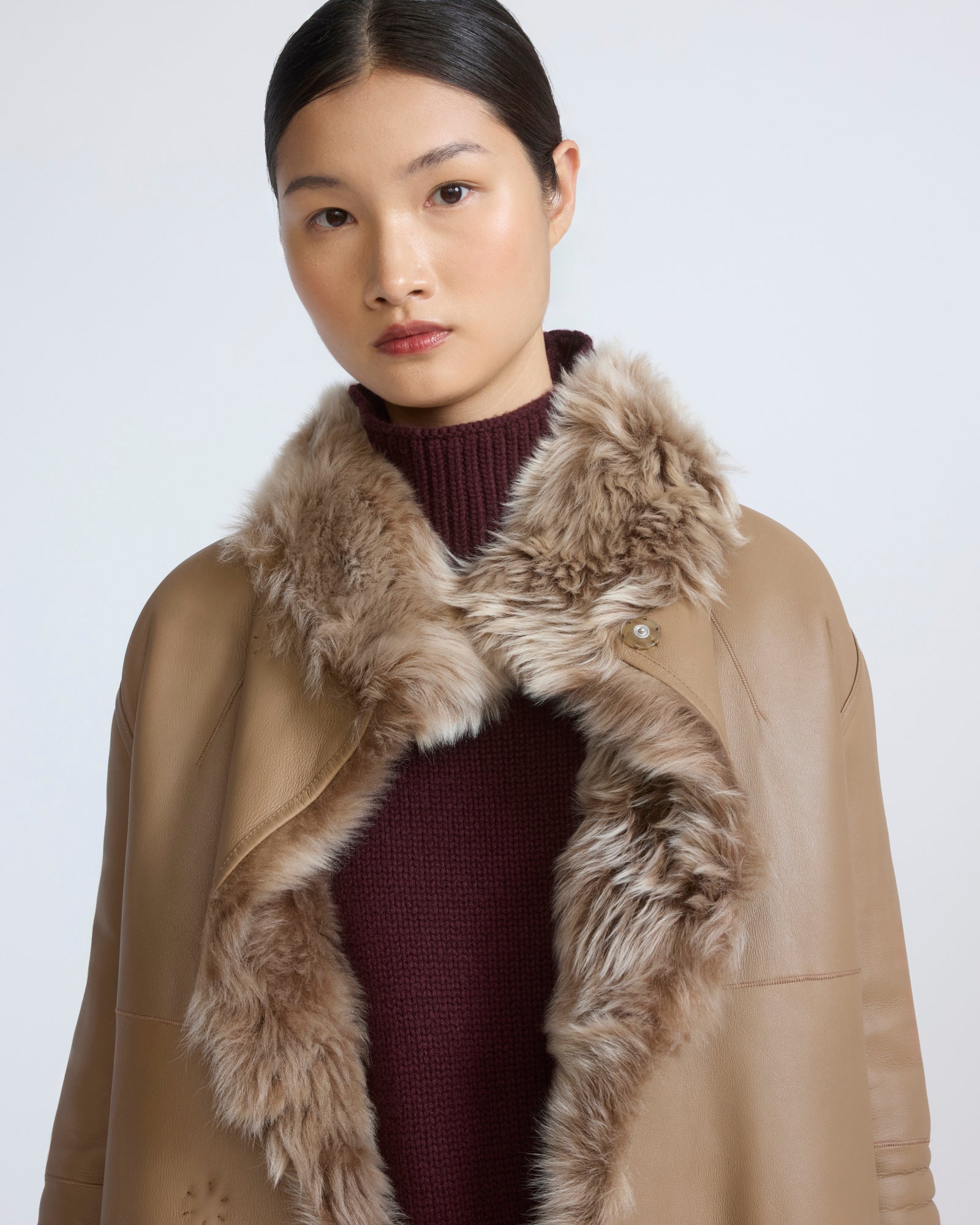 Manteau réversible ceinturé en agneau de Toscane
