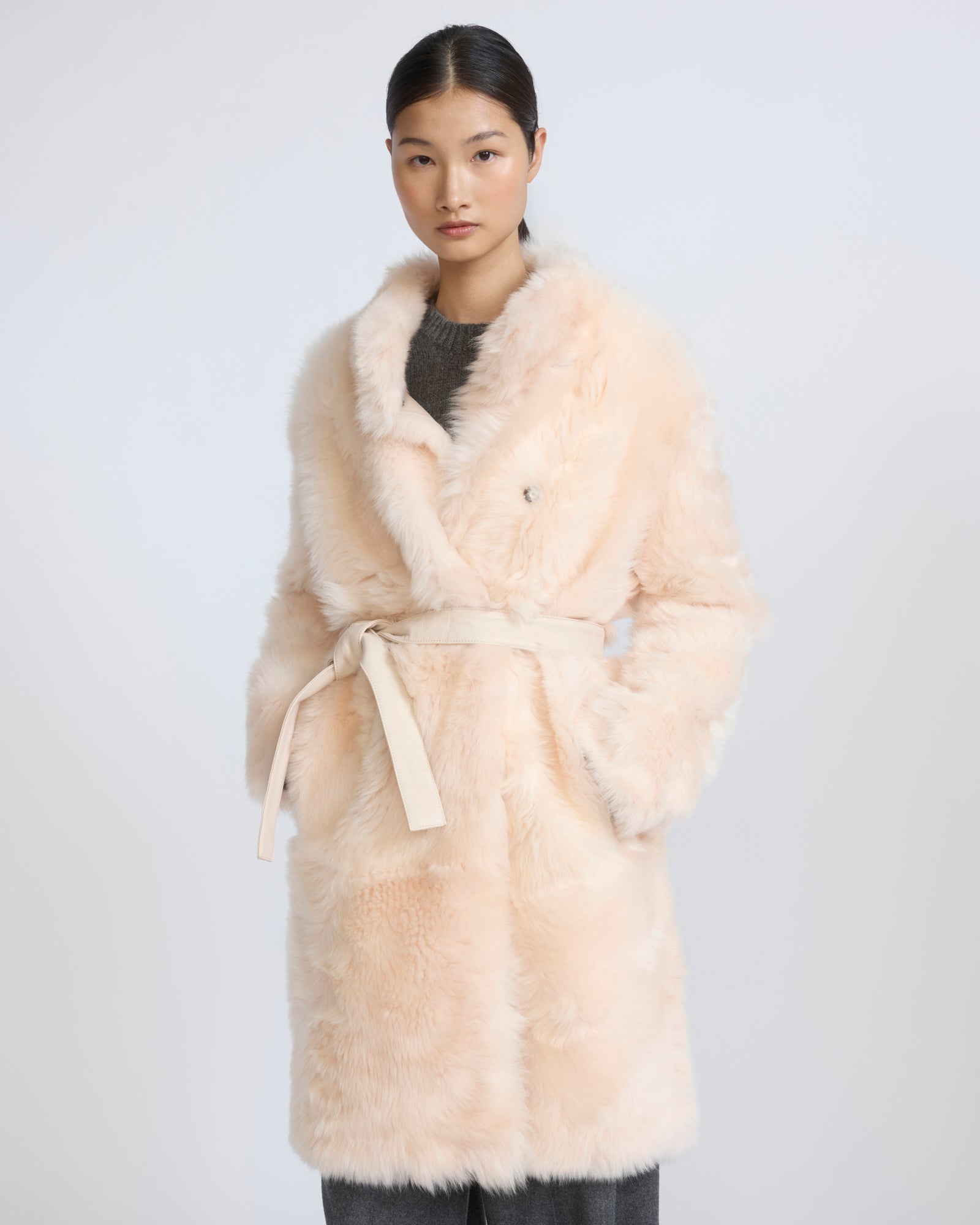 Manteau réversible ceinturé en agneau de Toscane