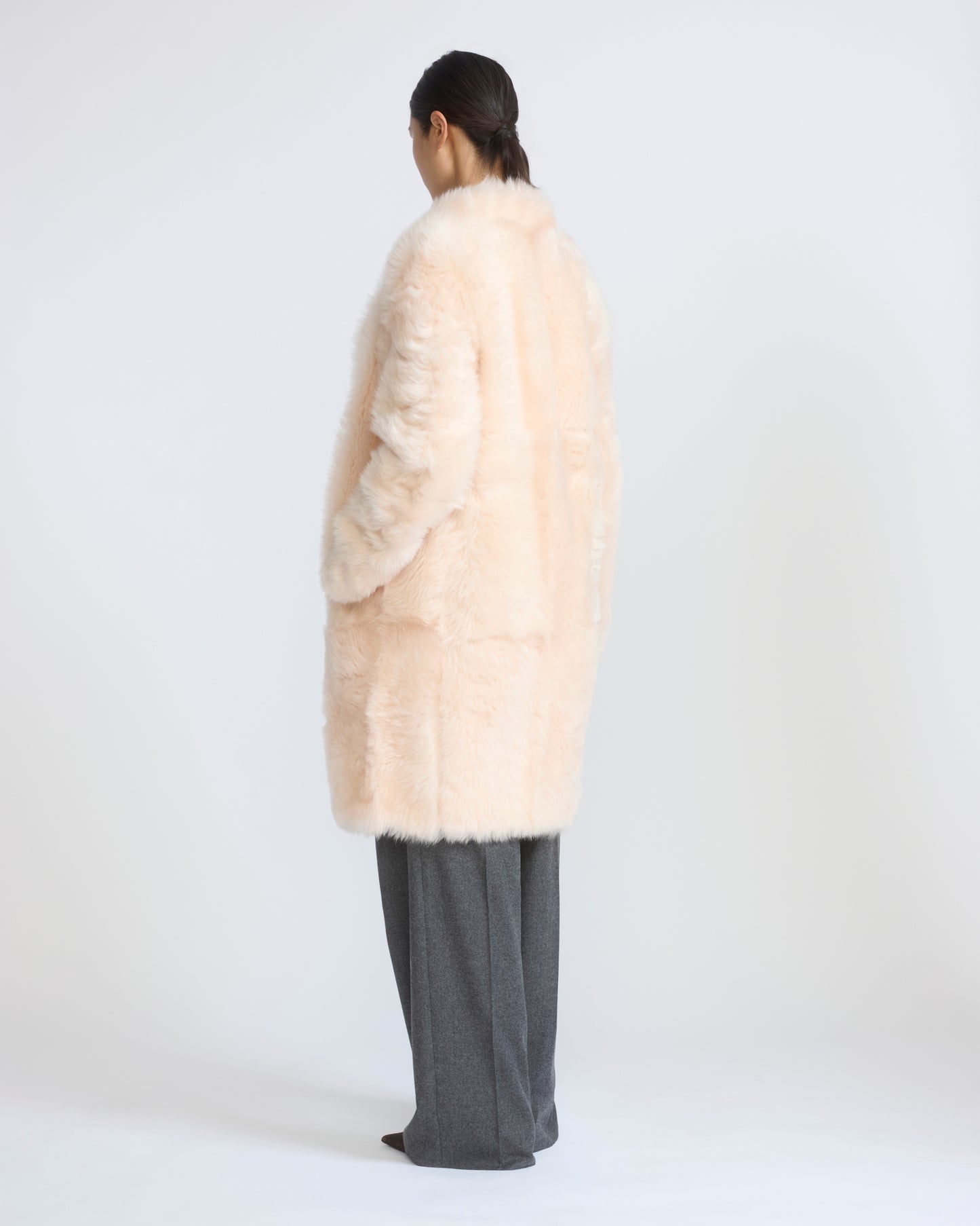 Manteau réversible ceinturé en agneau de Toscane