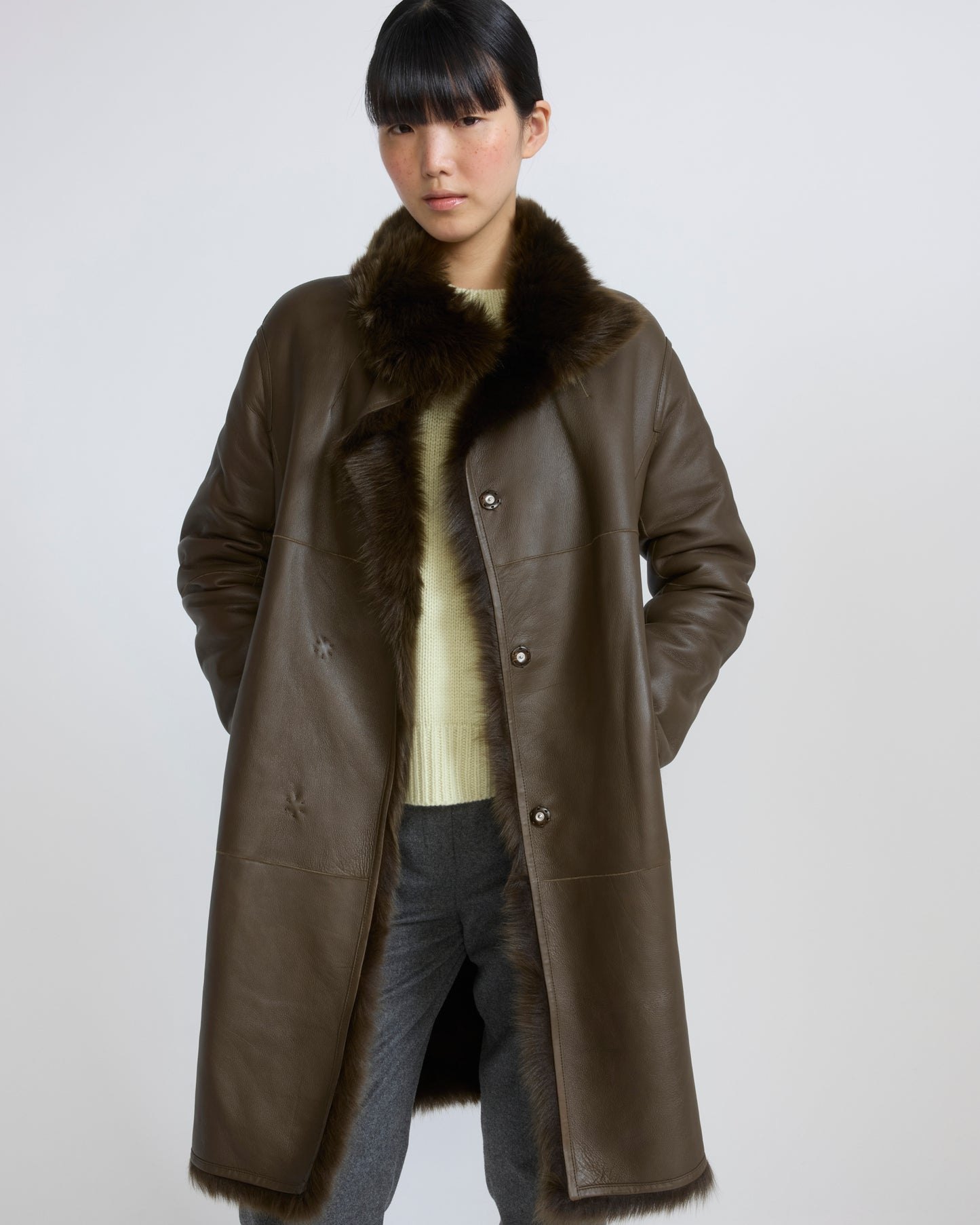 Manteau réversible ceinturé en agneau de Toscane