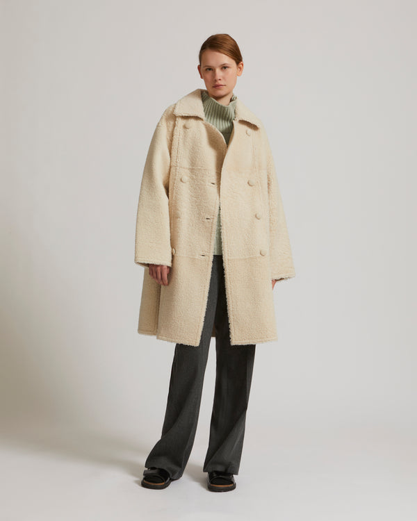 Manteau à double boutonnage en agneau mérinillo