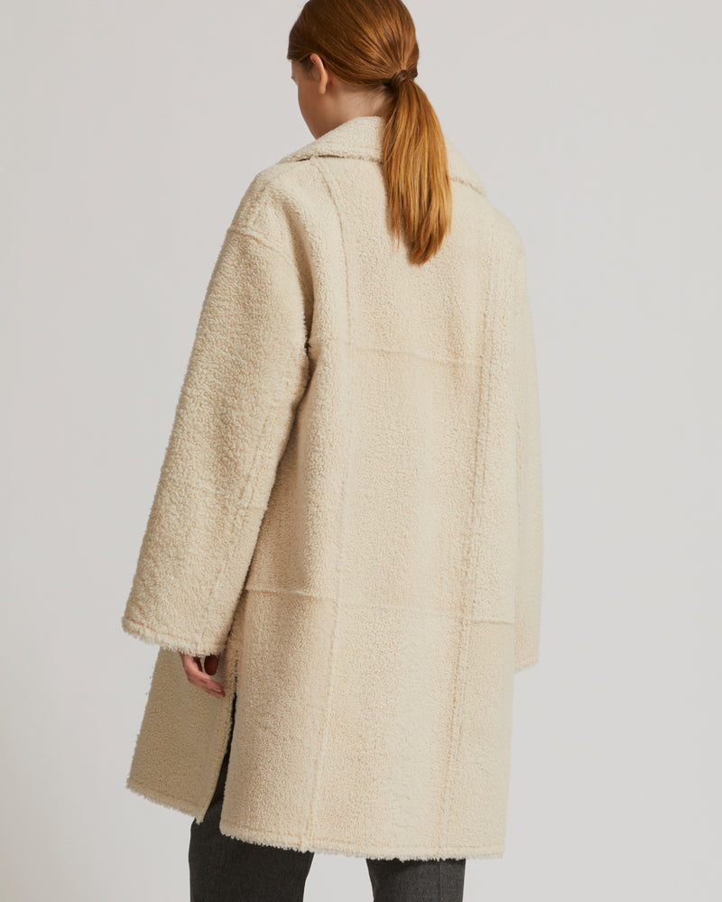 Manteau à double boutonnage en agneau mérinillo