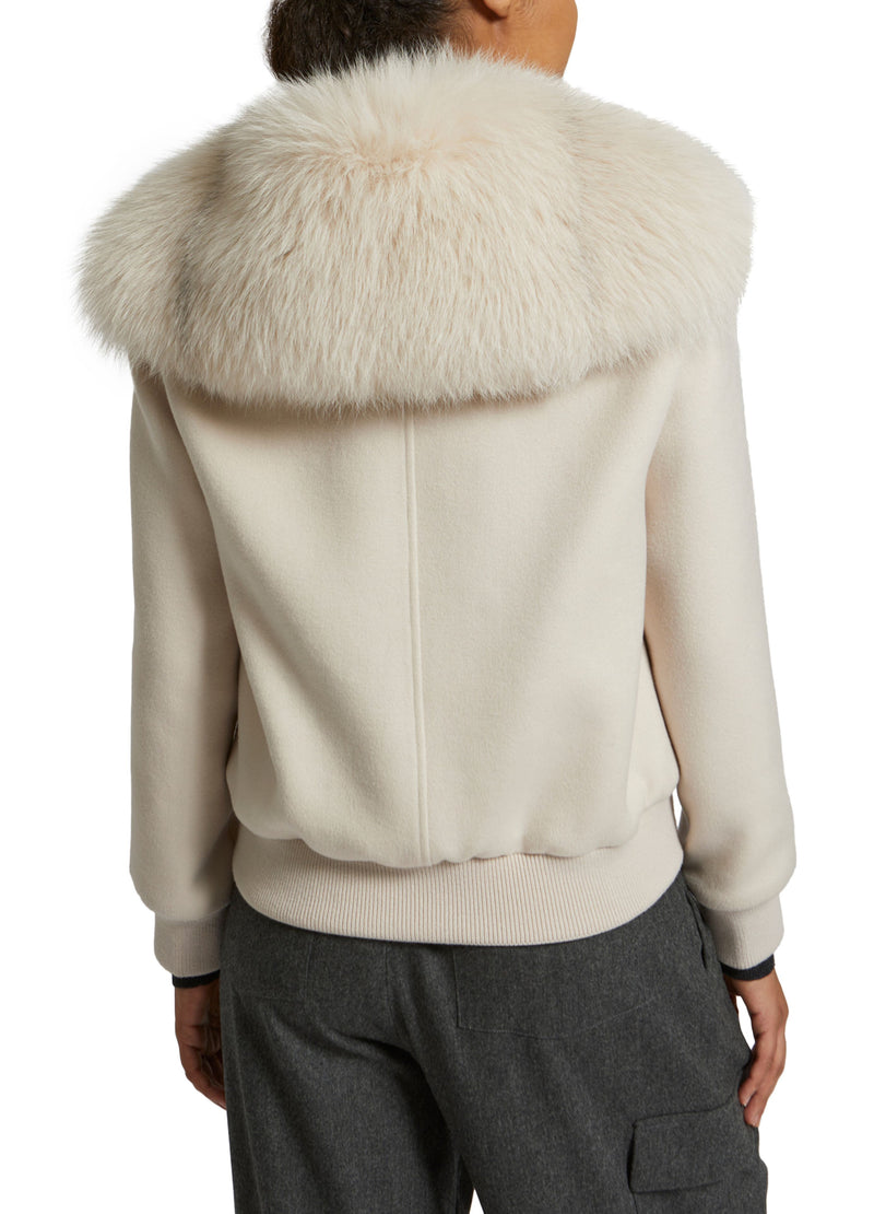 Veste courte en lainage cachemire avec col en renard