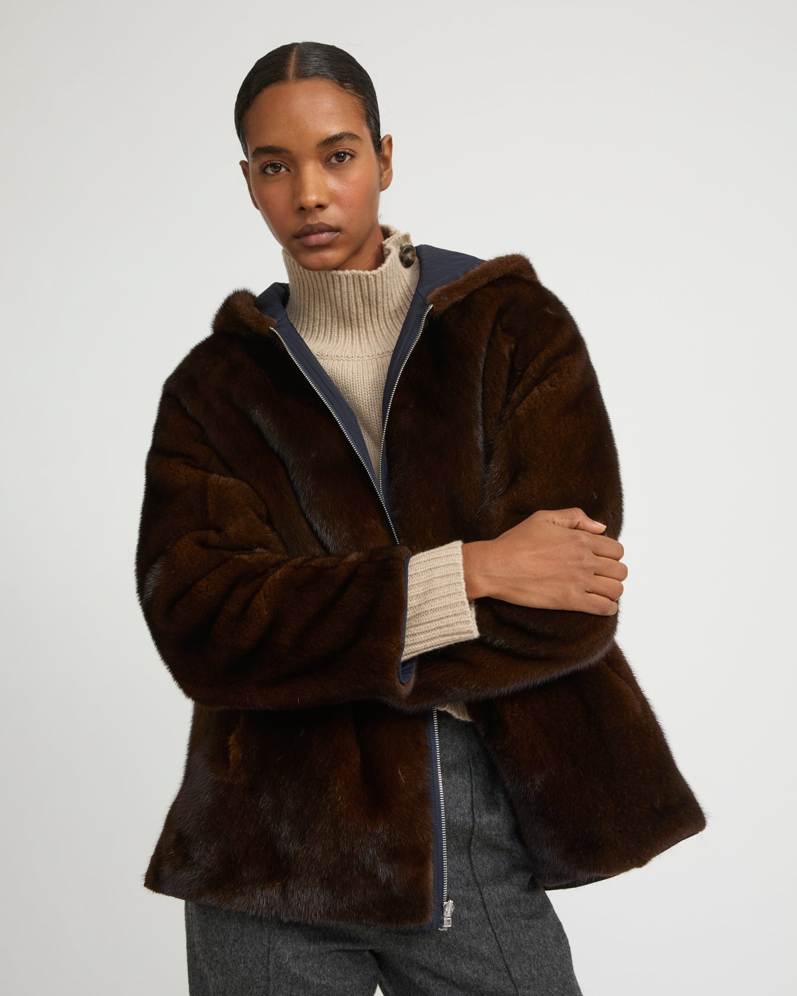 Parka courte en tissu technique réversible déperlant avec fourrure de vison -Yves Salomon