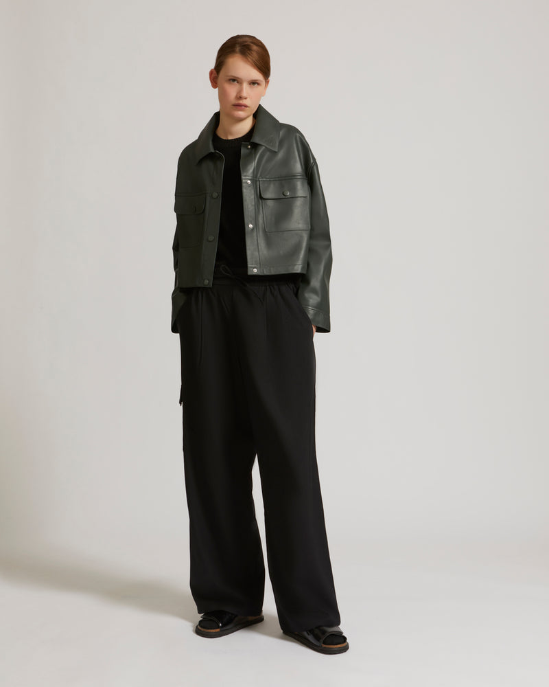 Chemise courte en cuir d’agneau