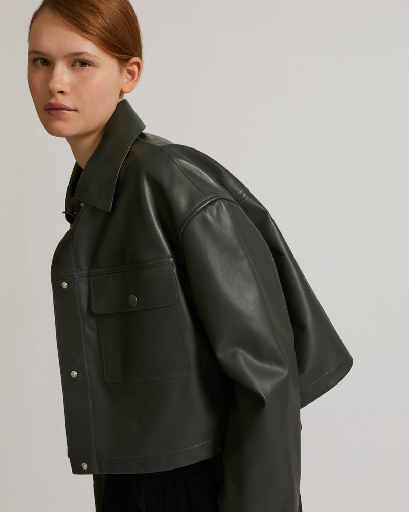 Cropped shirt in lamb leather