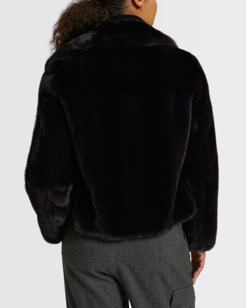 Veste courte en vison à poils longs