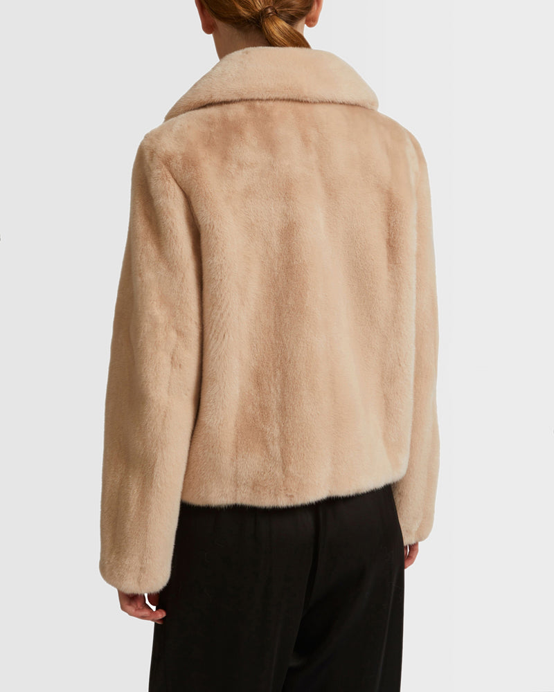 Veste courte en fourrure de vison à poils longs