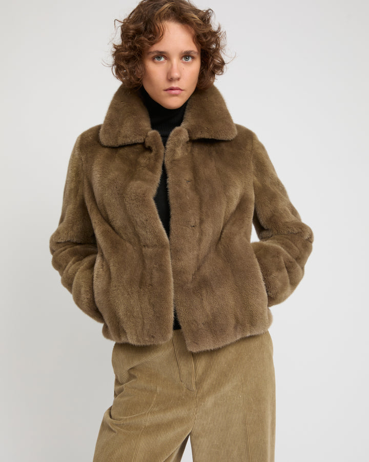 Veste courte en fourrure de vison à poils longs