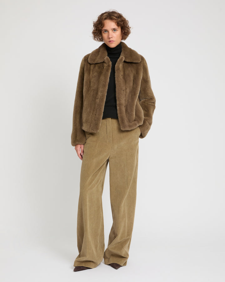 Veste courte en fourrure de vison à poils longs