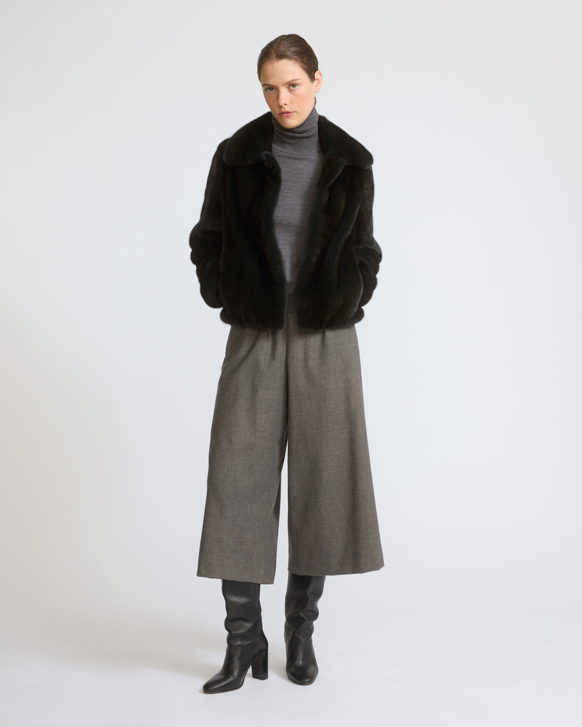 Veste courte en fourrure de vison à poils longs - Yves Salomon - Nouvelle collection Automne Hiver