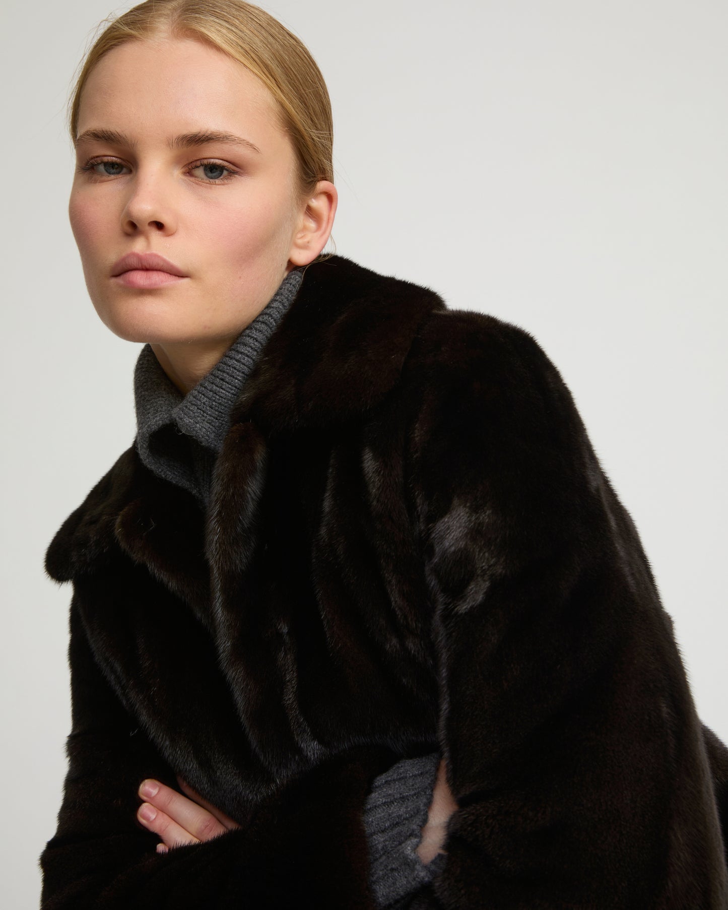 Veste courte en fourrure de vison à poils longs