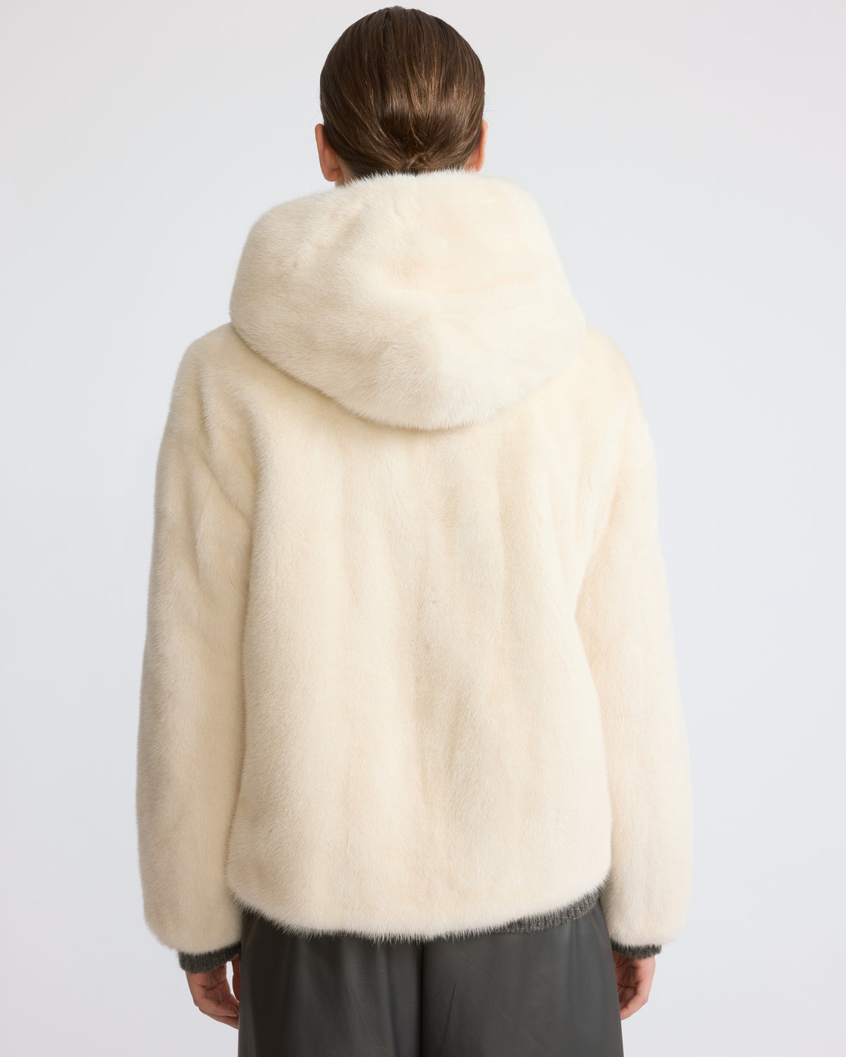 Veste à capuche en fourrure de vison à poils longs - Yves Salomon - Nouvelle collection Automne Hiver