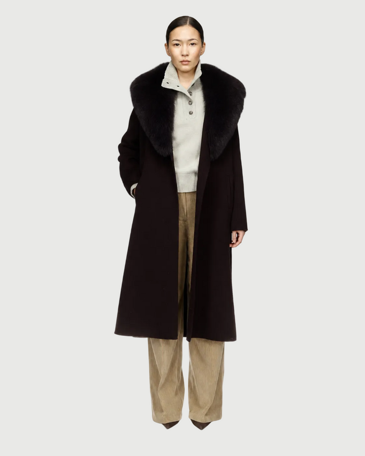 Belted coat in cashmere wool with fox fur collar and lapel