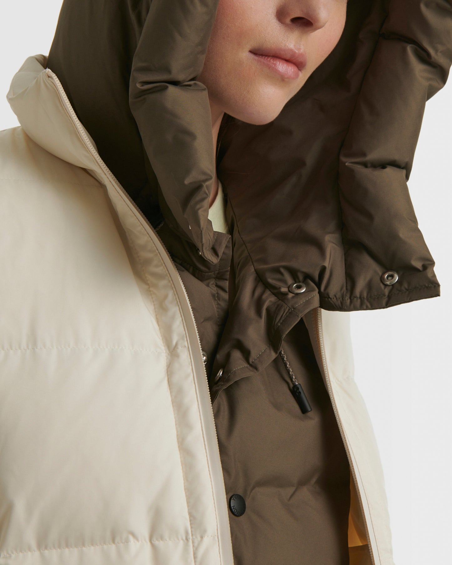 Short foldable jacket