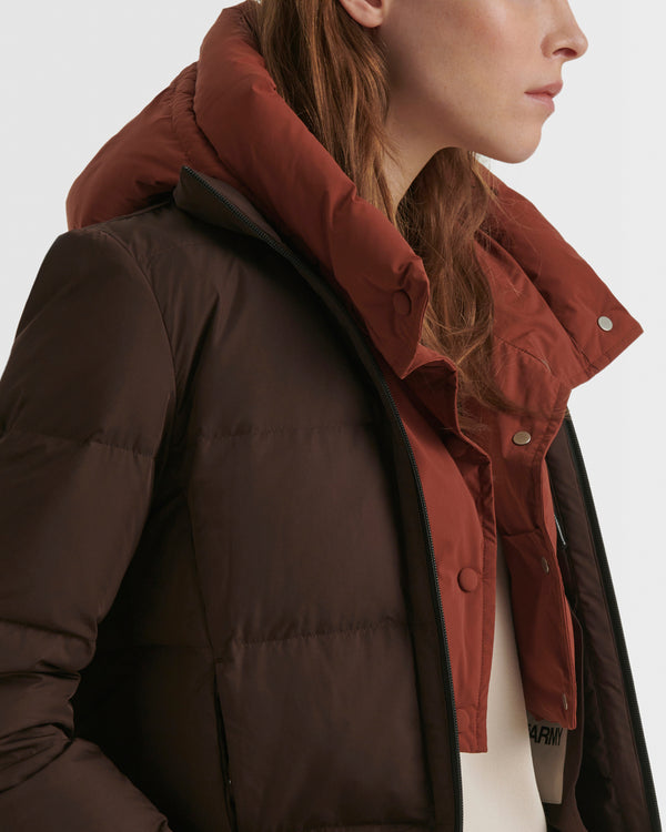 Short foldable jacket