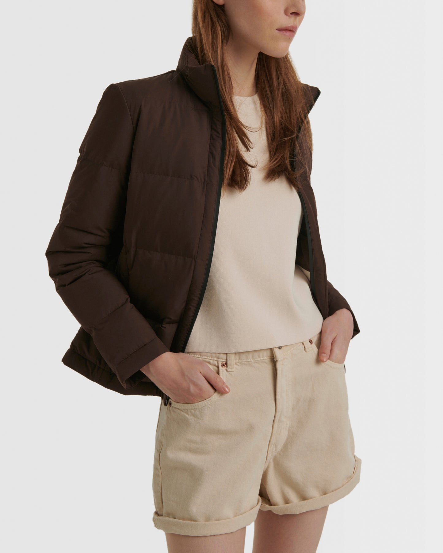 Short foldable jacket