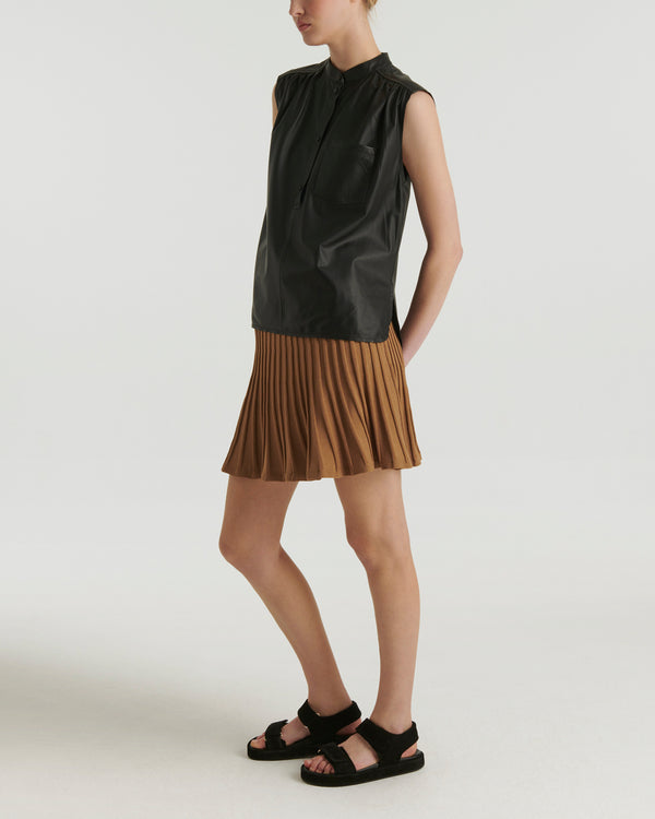 Sleeveless leather top - black