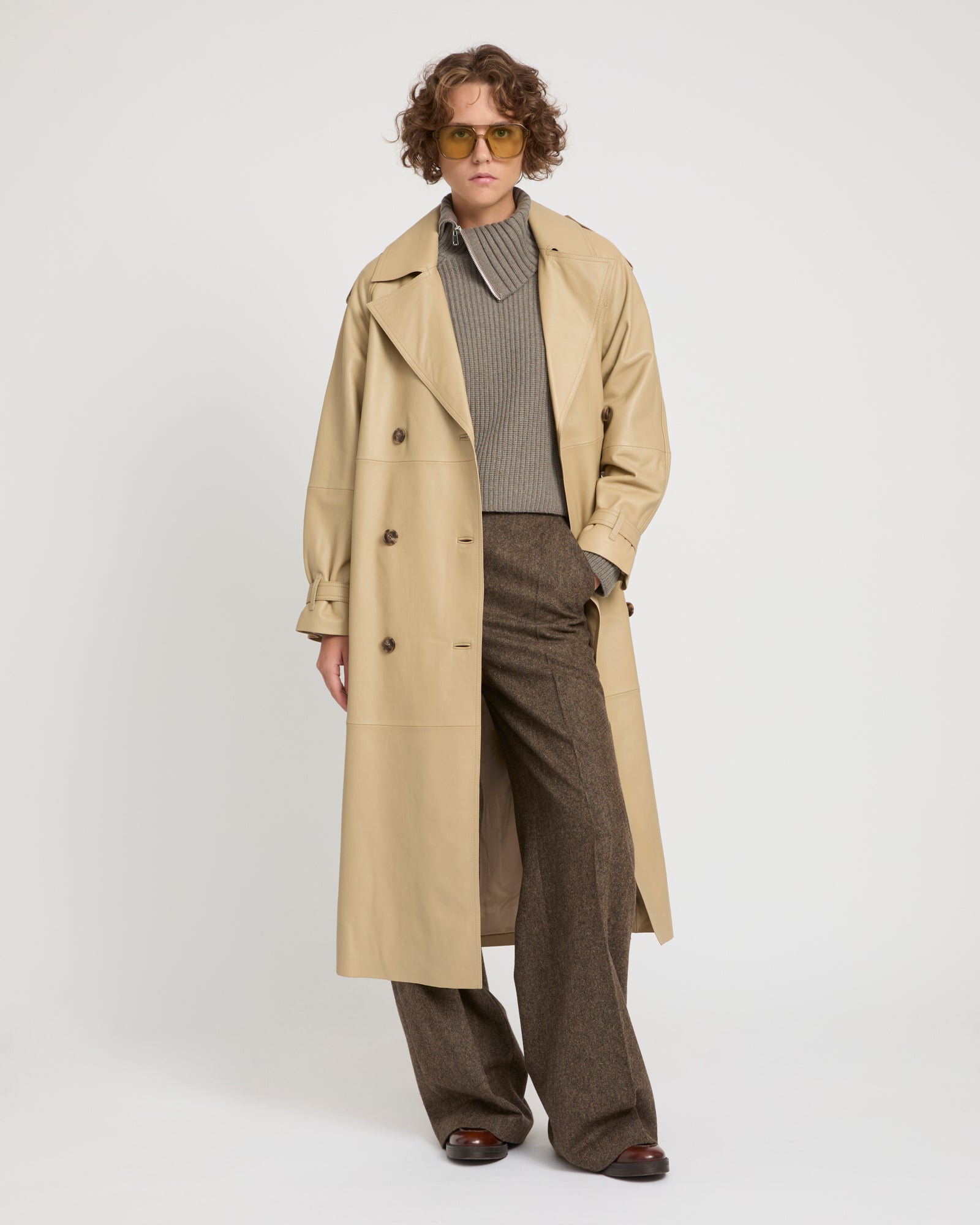Long belted trench coat in lamb leather – Yves Salomon