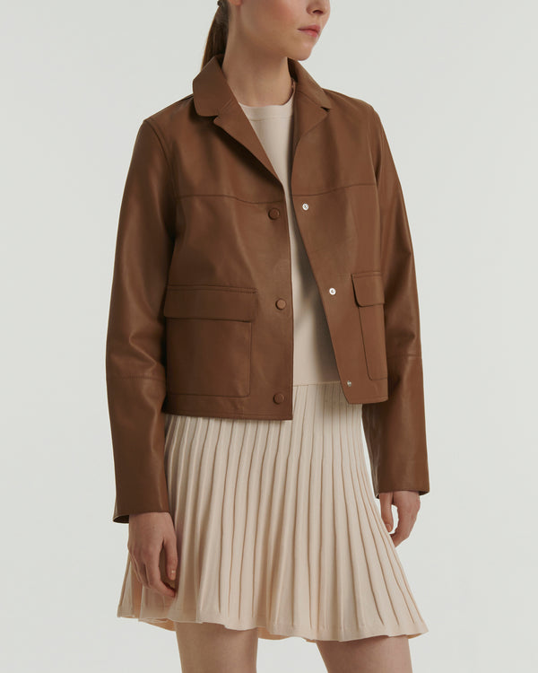 Short jacket in leather - brown