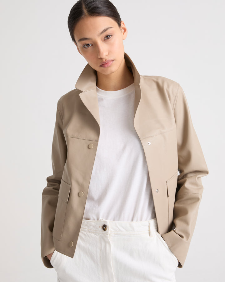 Veste courte en cuir d'agneau