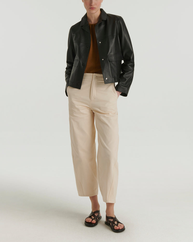 Veste courte en cuir d'agneau