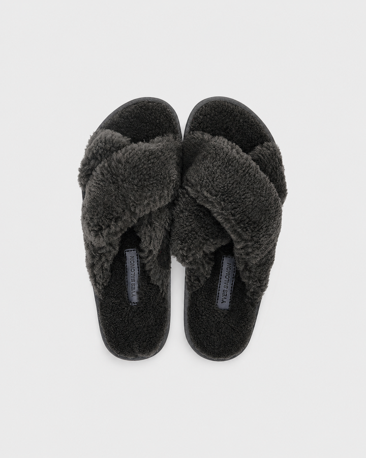 100% lambskin slippers