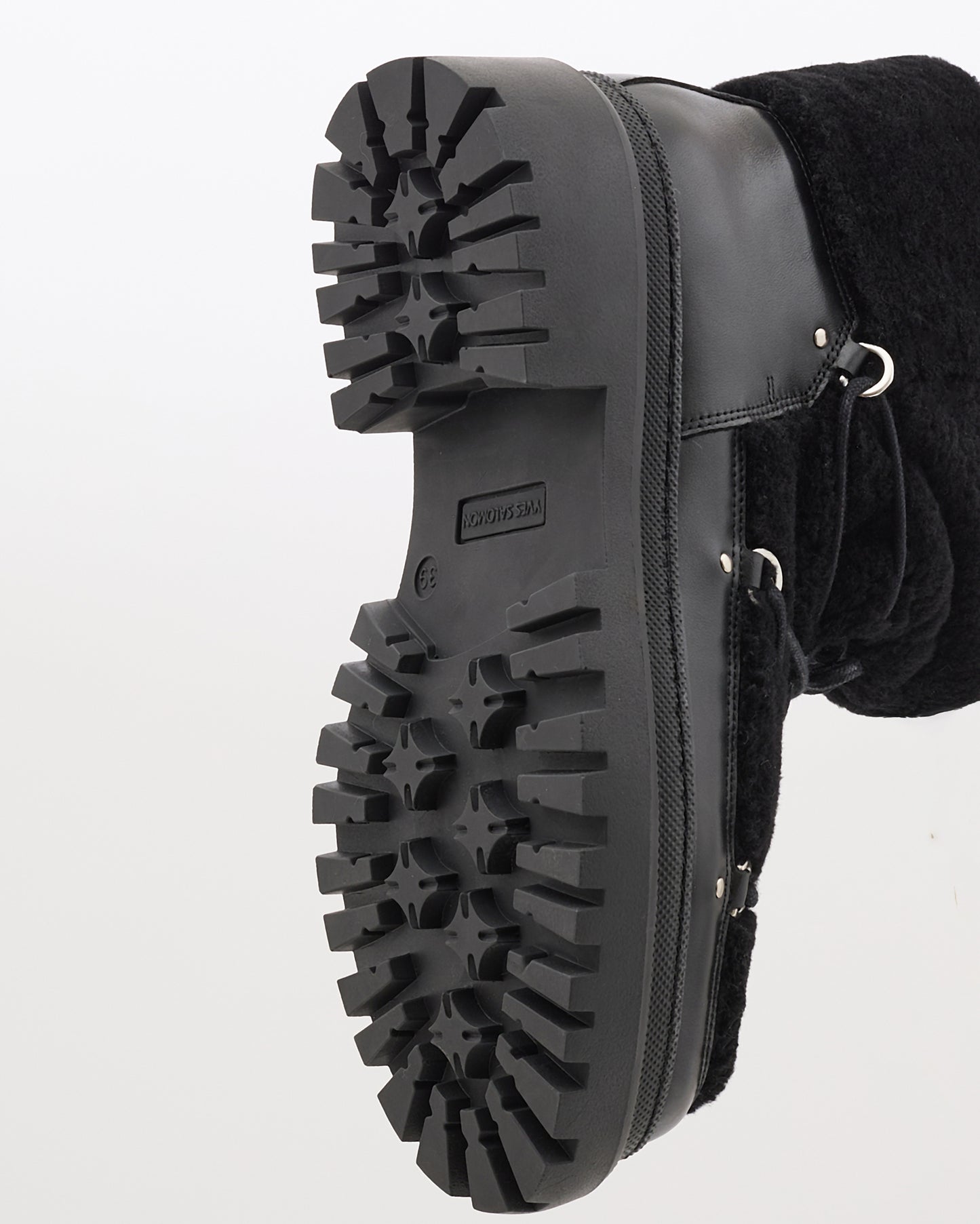 Boots lacées mi-hautes en peau lainée