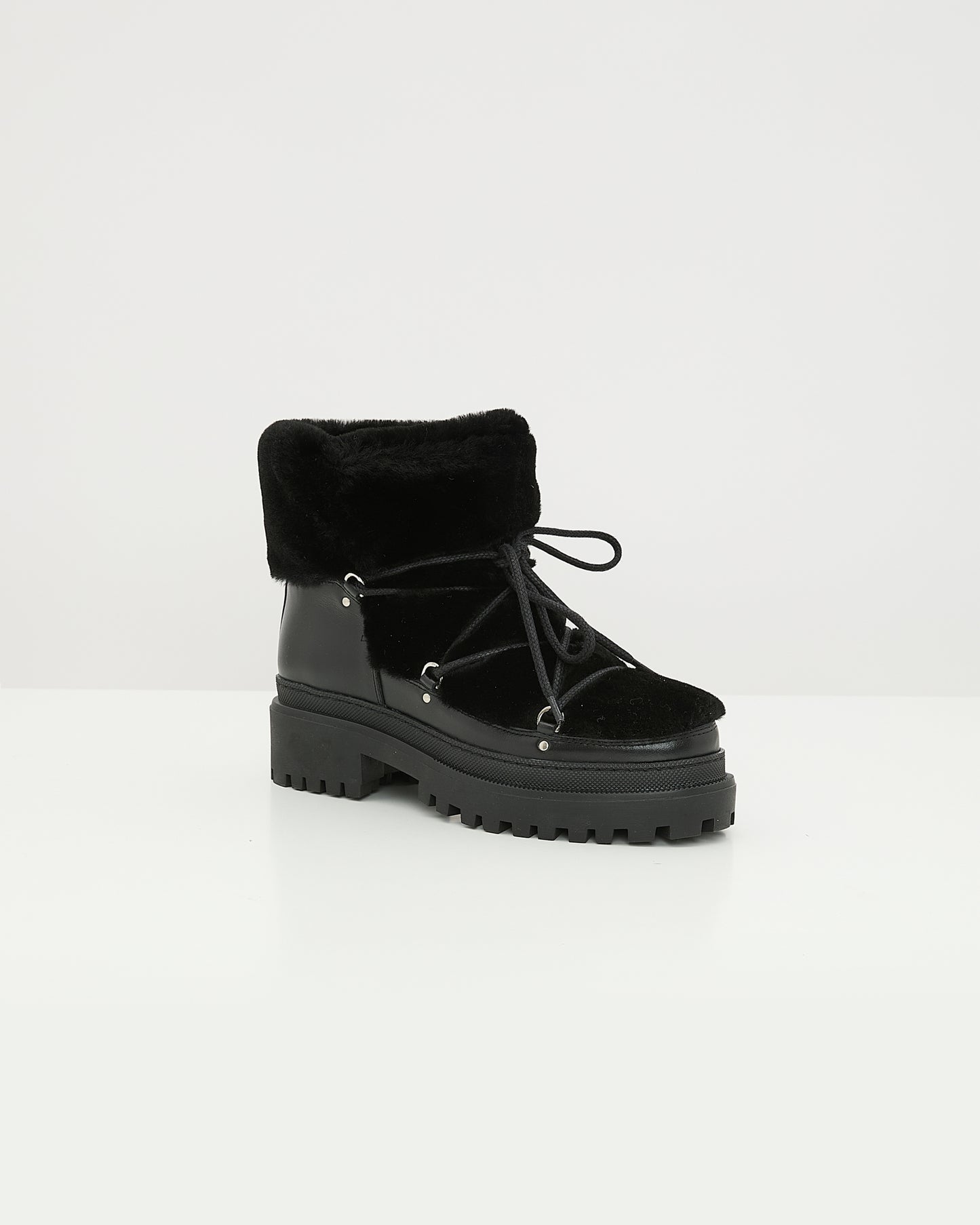 Boots lacées mi-hautes en peau lainée -Yves Salomon