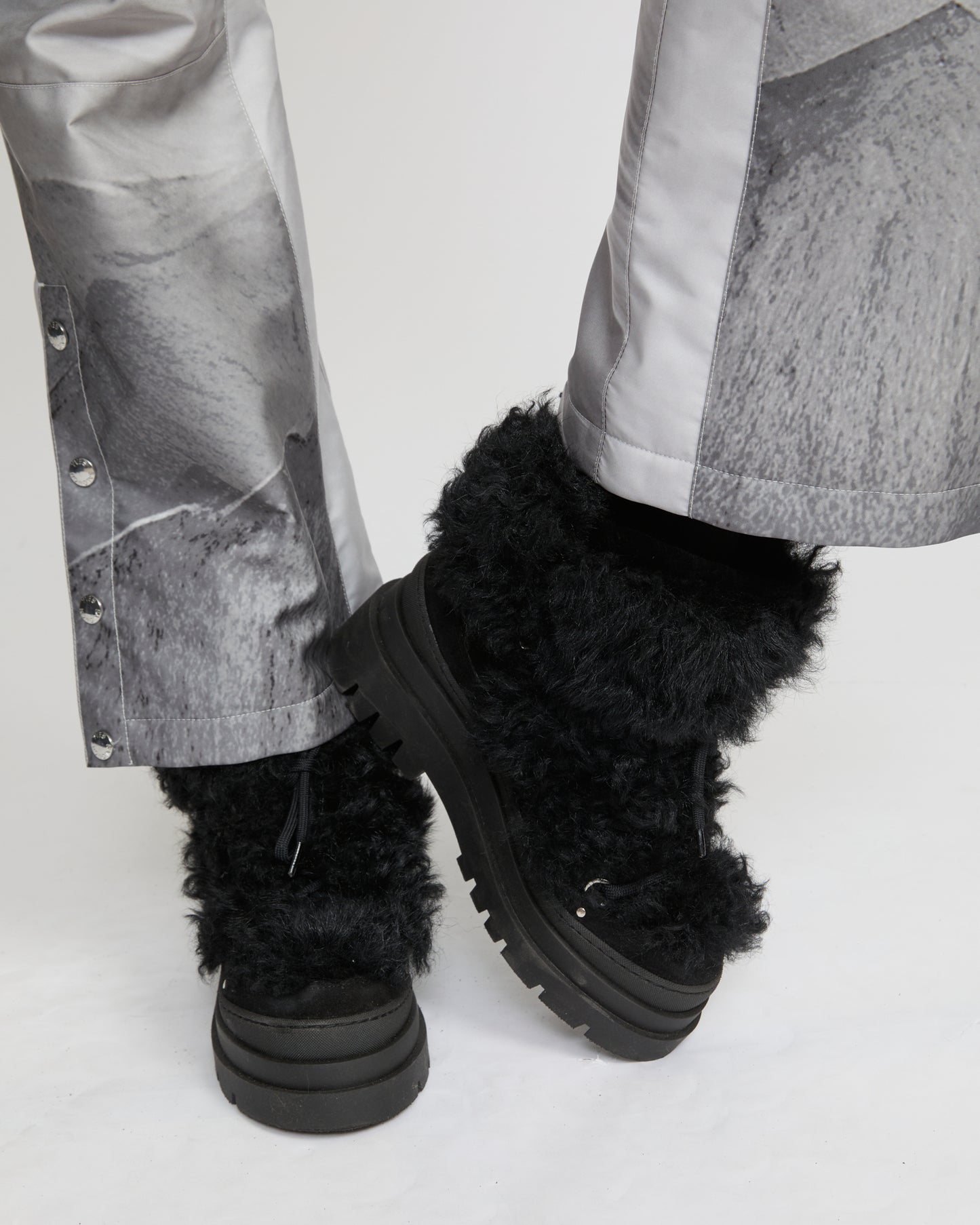 Boots montantes en peau lainée d'agneau Lacon -Yves Salomon