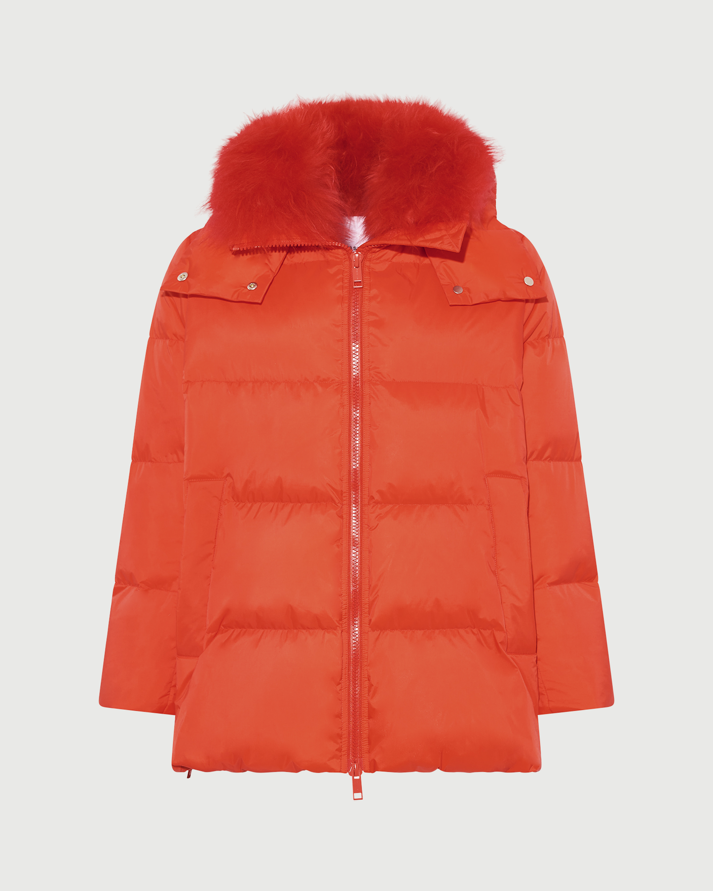 Doudoune "A" line en tissu technique imperméable avec col en agneau laine vaporeuse- Yves Salomon - Nouvelle collection Automne Hiver