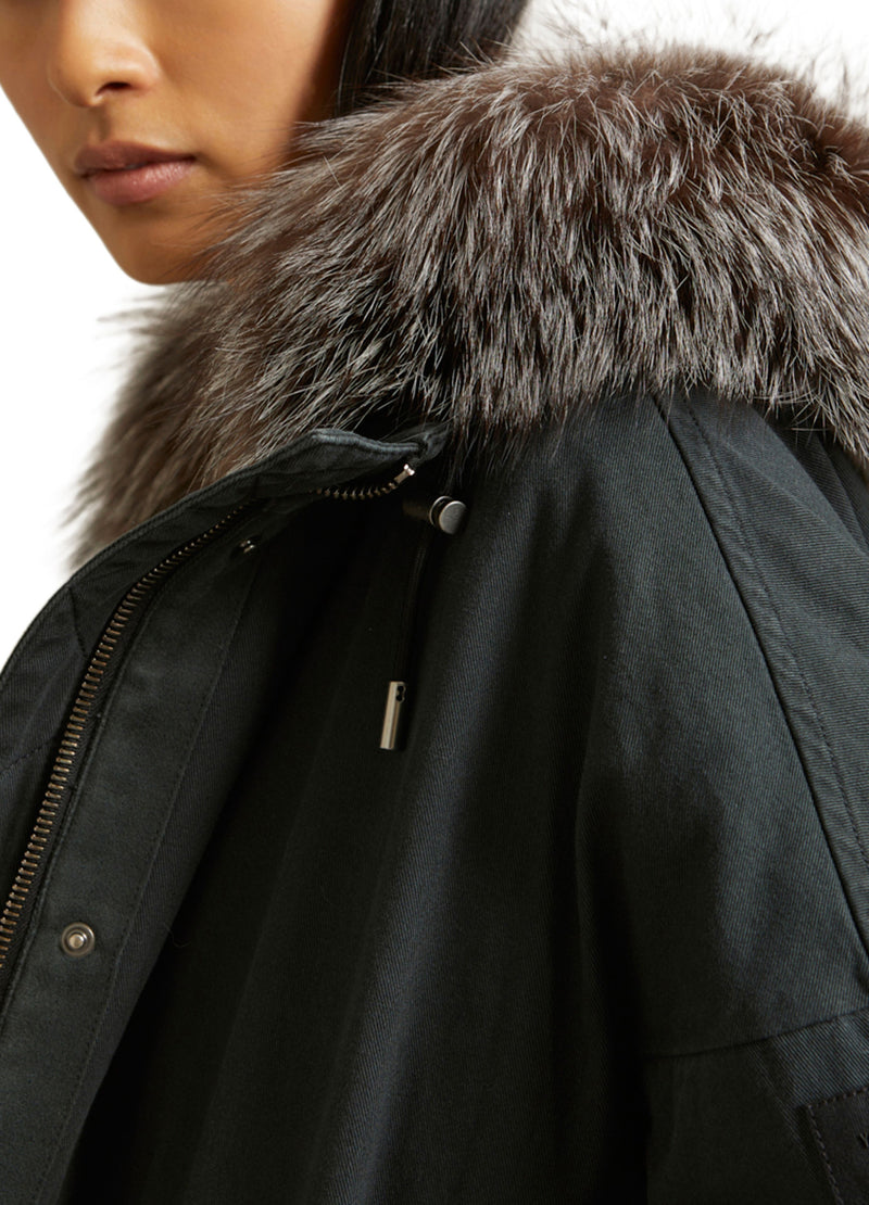 Parka boxy en gabardine de coton avec fourrure de renard et lapin