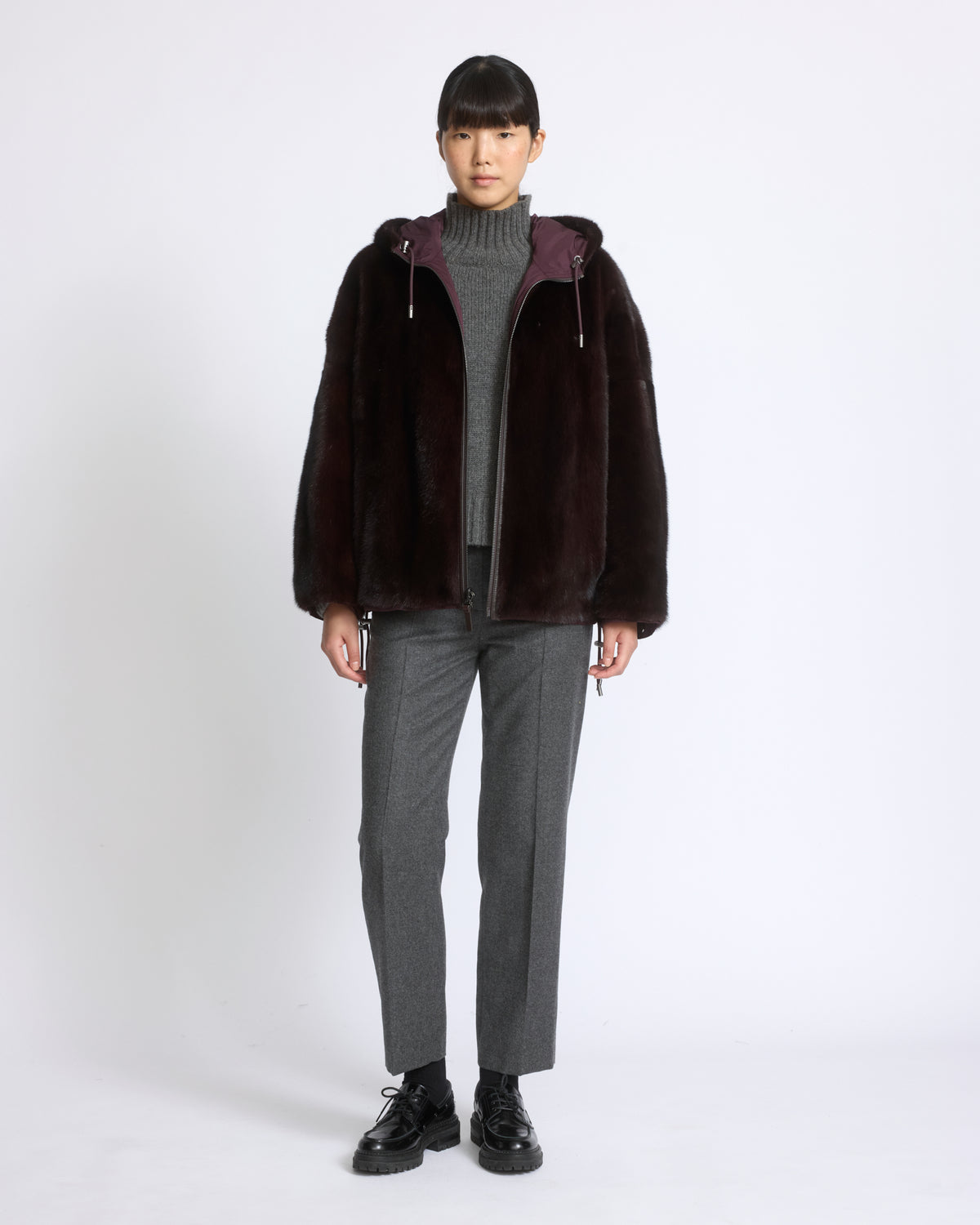 Veste courte en tissu technique déperlant réversible en fourrure de vison - Yves Salomon - Nouvelle collection Automne Hiver
