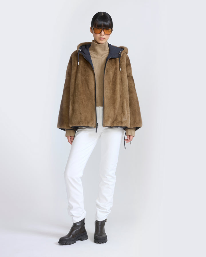 Veste courte en tissu technique déperlant réversible en fourrure de vison