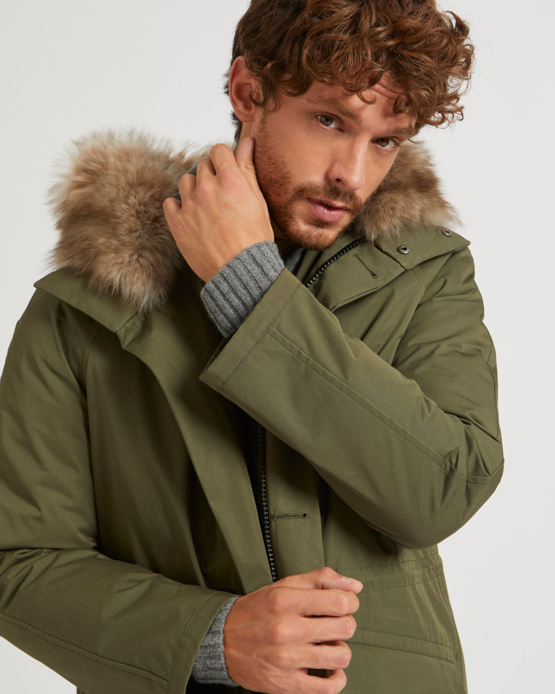 Parka iconique en coton mélangé garni agneau long poil