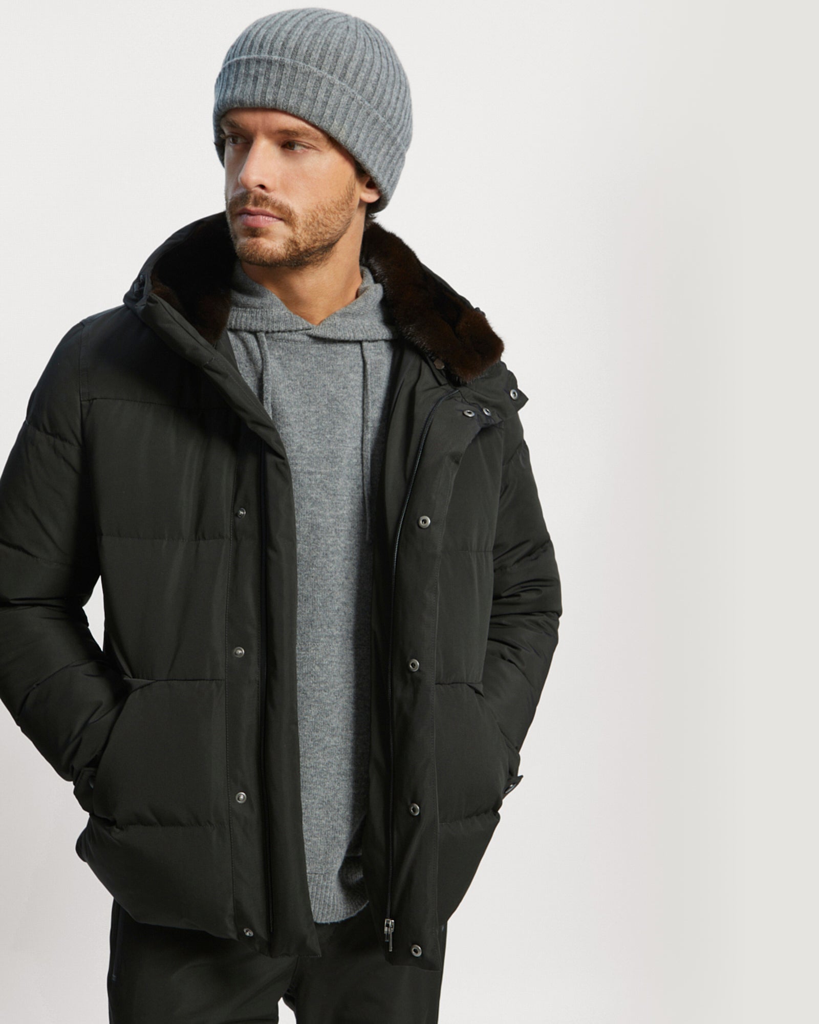 doudoune-skiwear-garniture-vison-noir-24wiv00170s22gc99 -Yves Salomon