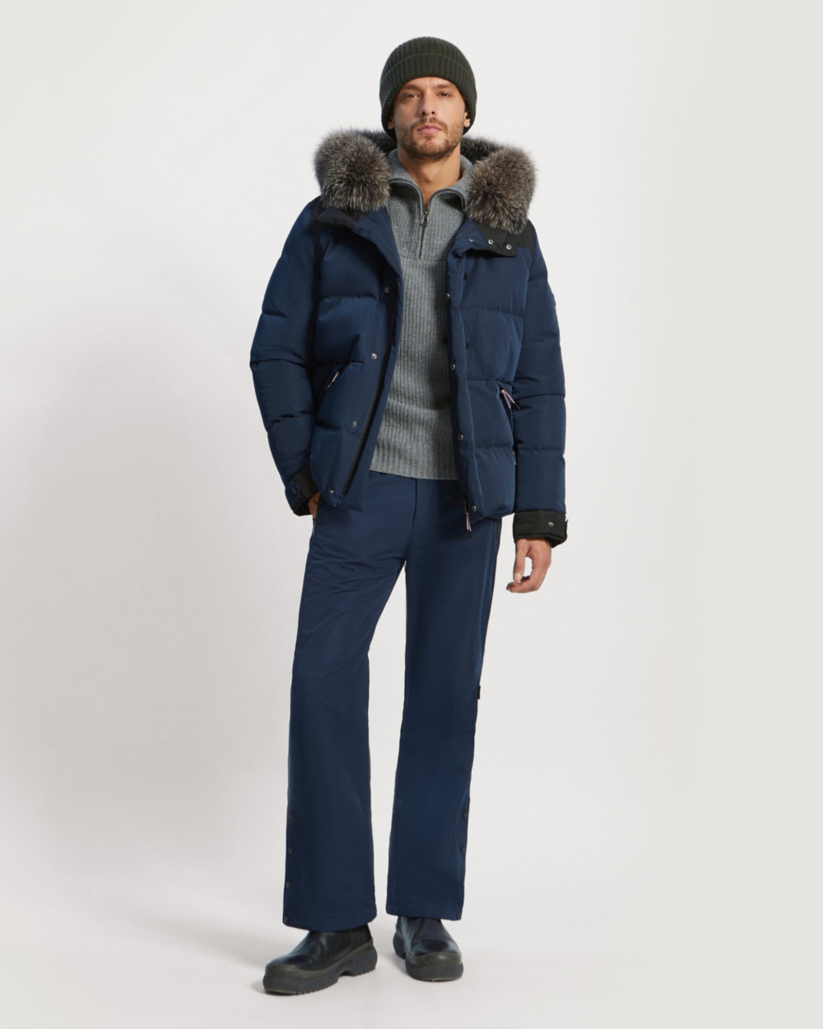 doudoune-skiwear-bloc-color-garniture-renard-bleu-24wiv00670m13wa7058 -Yves Salomon